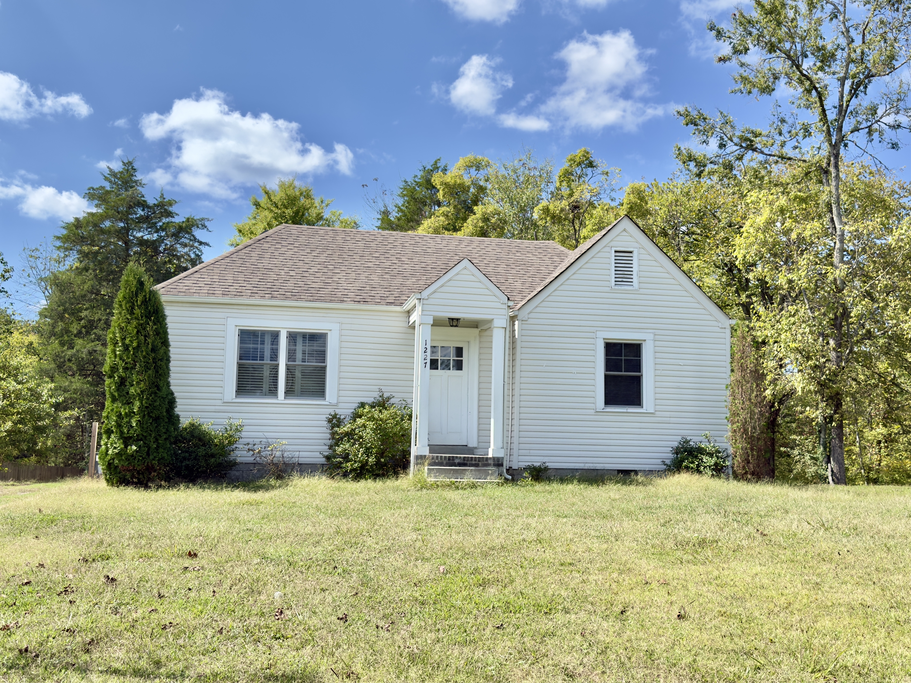 1227 Old Hickory Boulevard